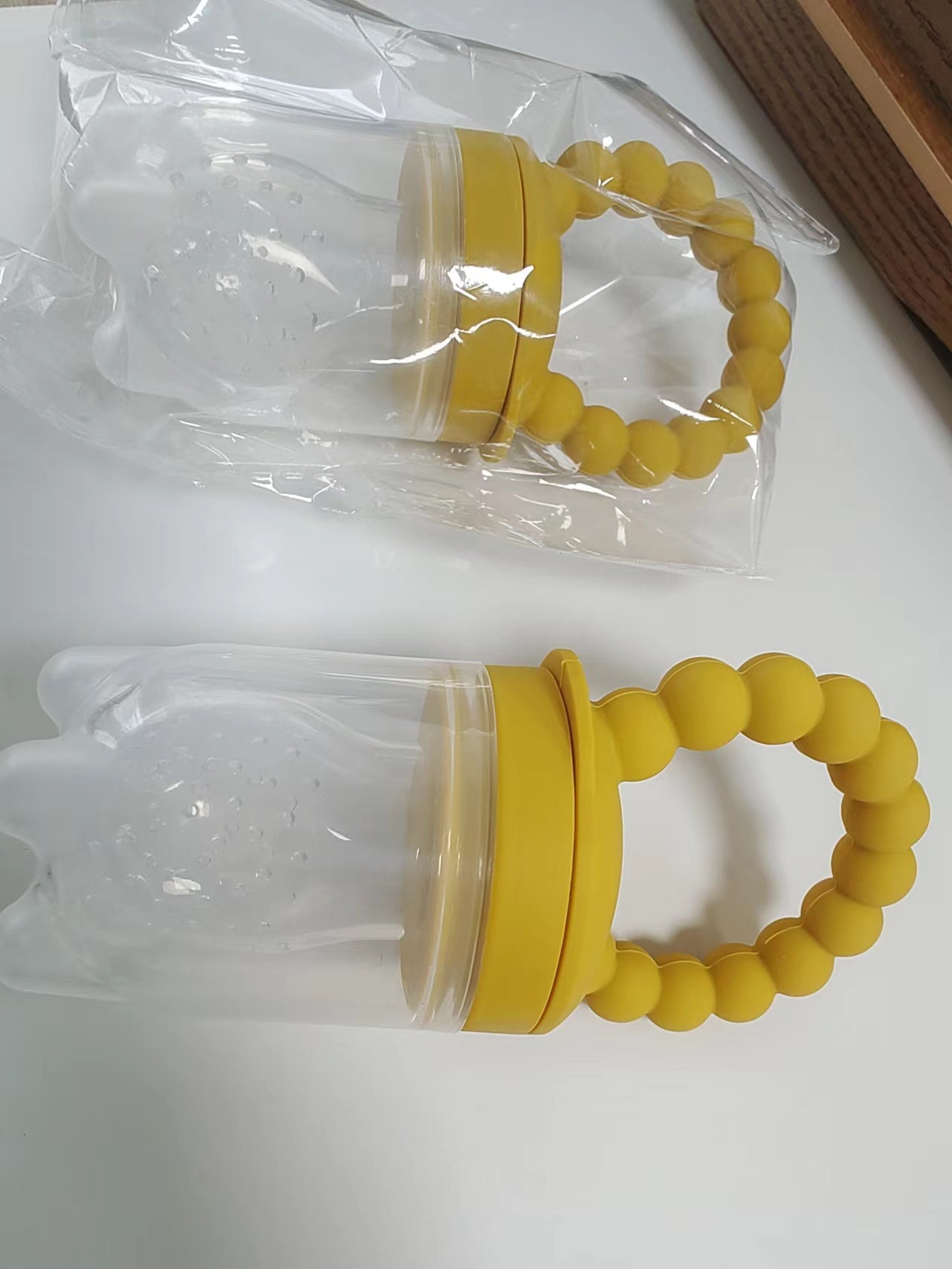 Silicone Baby Feeder Wholesale Custom, Hot selling Lovely Safe Easy baby fruit food Pacifier feeder for baby, 2023 Popular